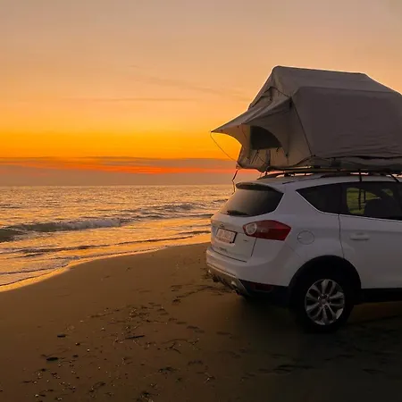 Car Luxury tent