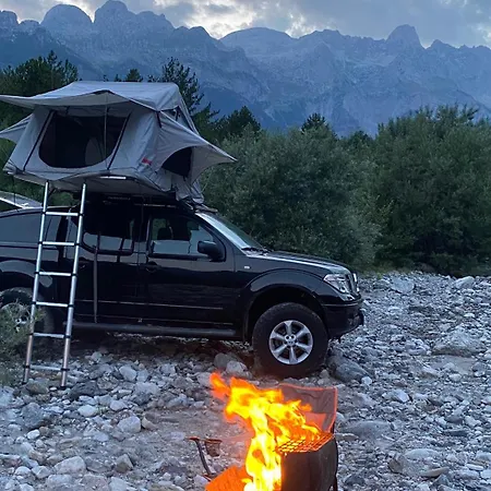 Luxury tent Car *