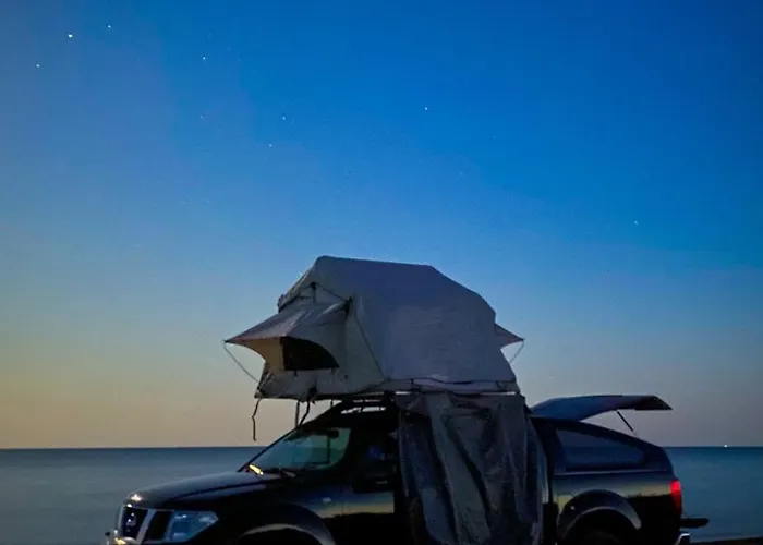 אוהל מפואר Car